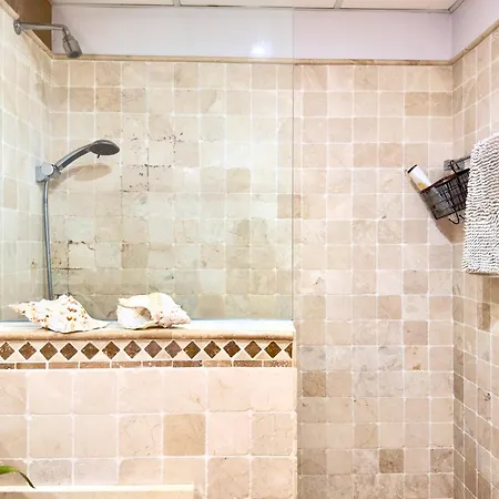Apartamento ático En Centro Junto A La Playa